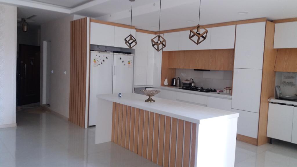 کابینت و دکوراسیون داخلی خانه چوبی در شیراز